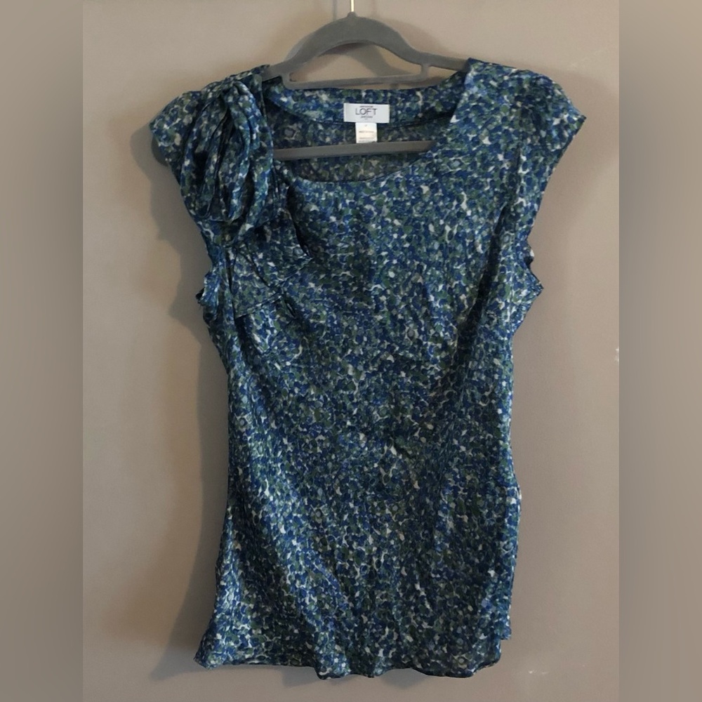 $6💙Bundled LOFT Top